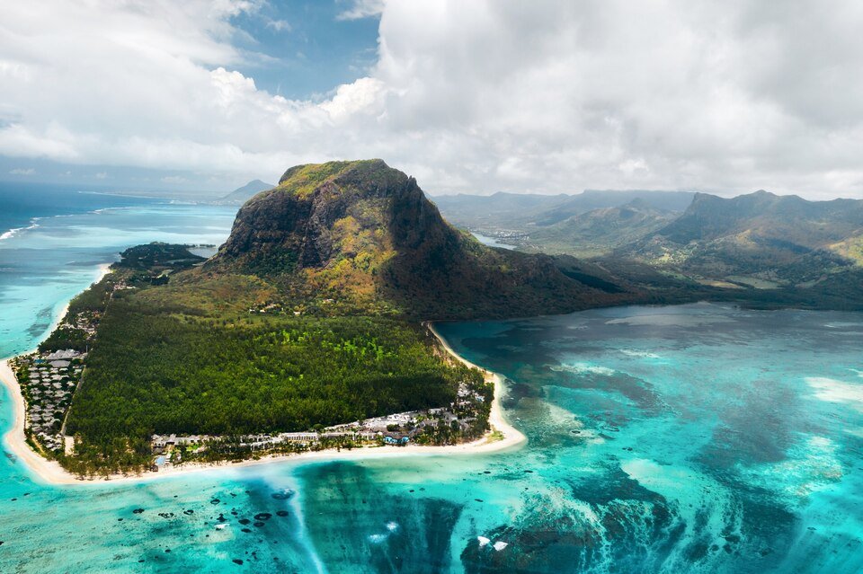 Discover Mauritius: The Perfect Tropical Getaway