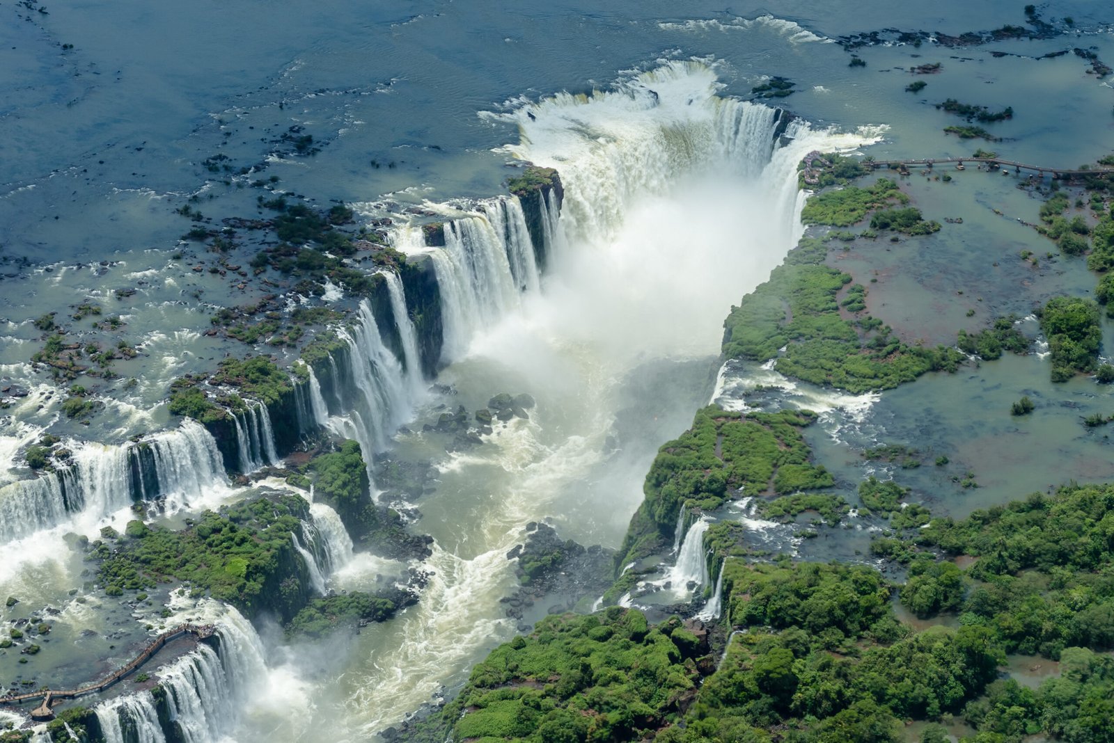 Chasing Waterfalls: Best Waterfalls to Visit Worldwide