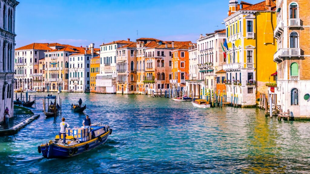 venice travel tripmonks