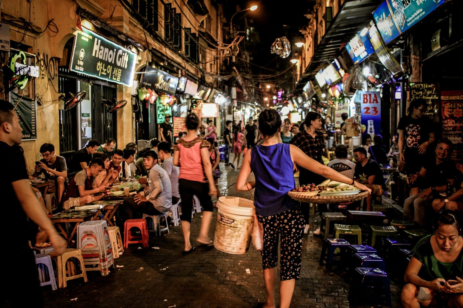 A Foodie’s Guide to Vietnam: 21 Must-Try Street Food Dishes